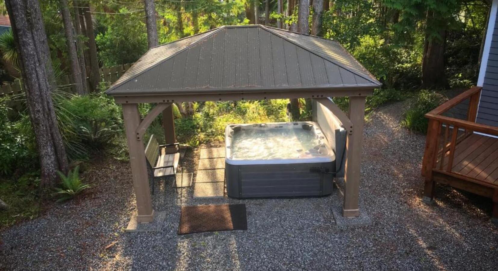 Outdoor hot tub