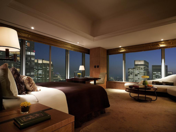 Best Hotels in Tokyo with a View — The Most Perfect View