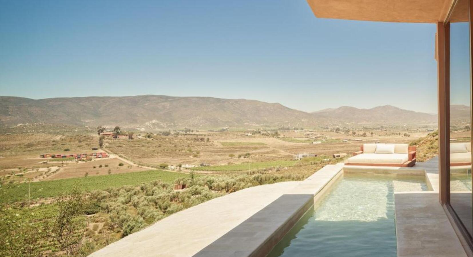 Private pool views
