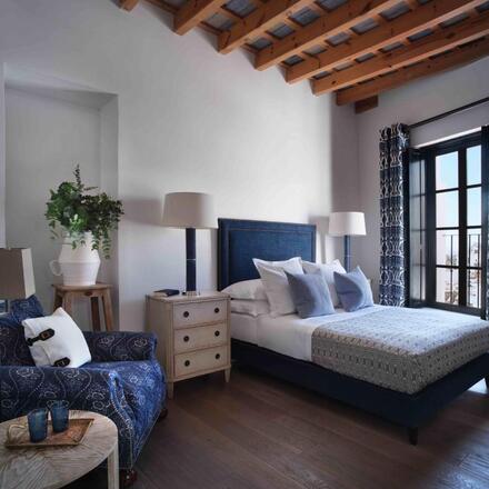 Hotel Plaza 18