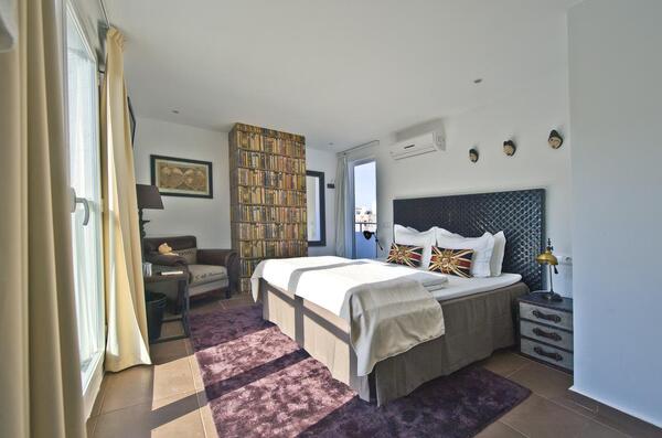 Hotel Feliz