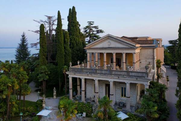 Villa Cortine Palace
