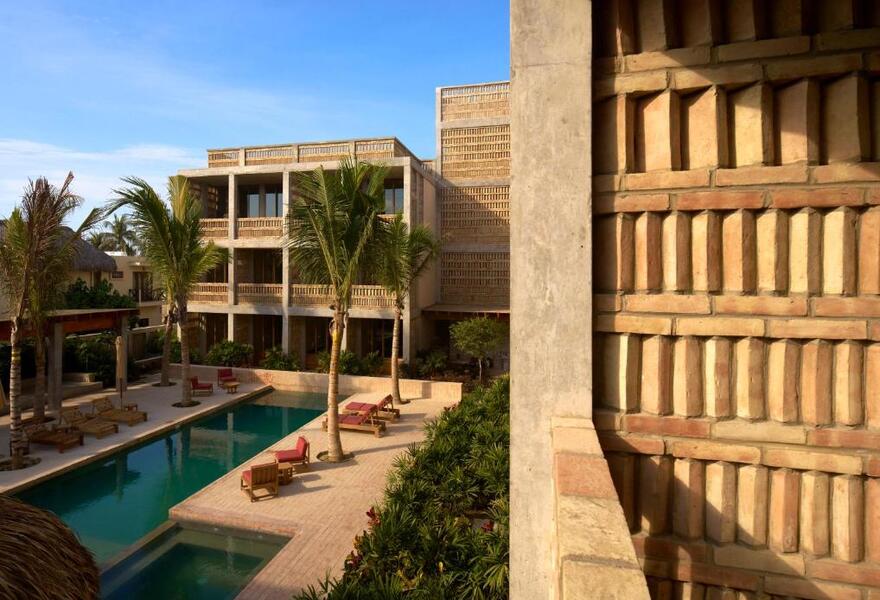 Hotel Humano
