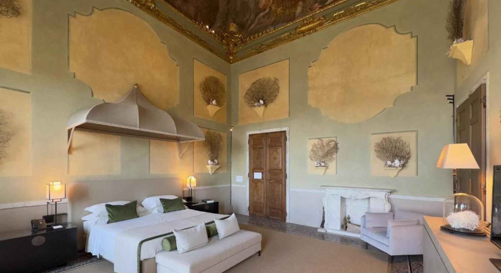 Photo of Palazzo Durazzo Suites