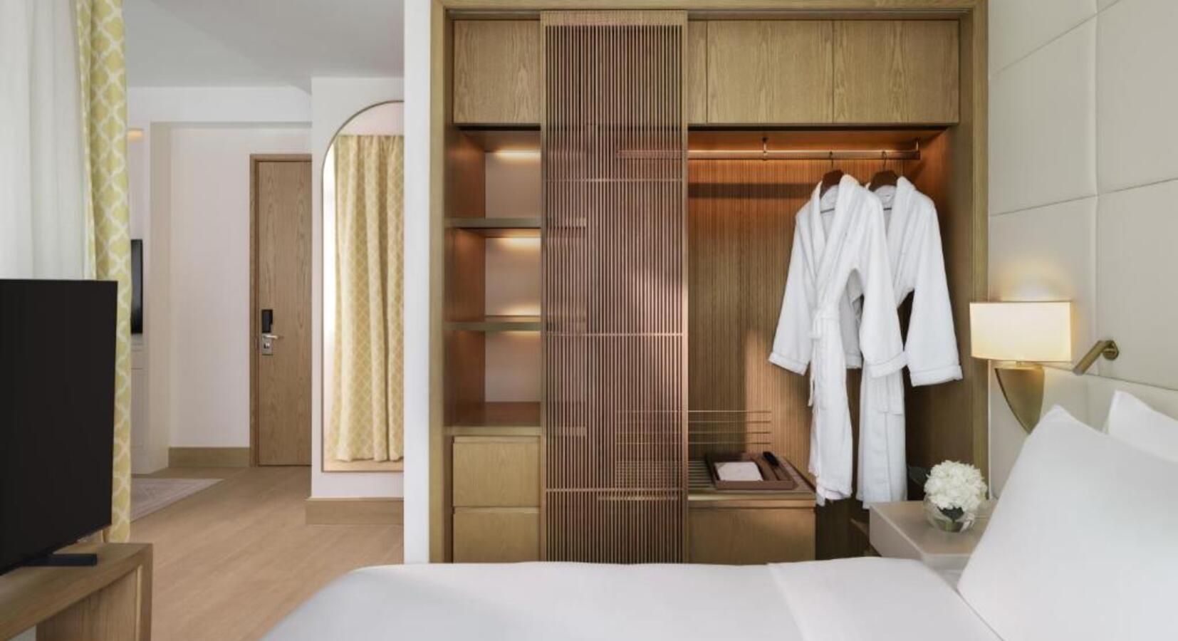 Guestroom details
