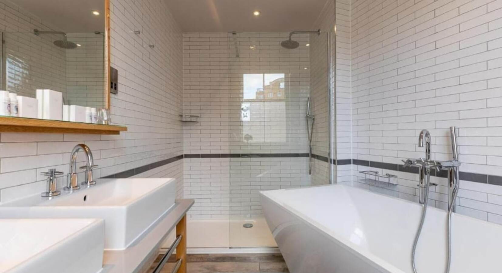 Studio Suite Bathroom