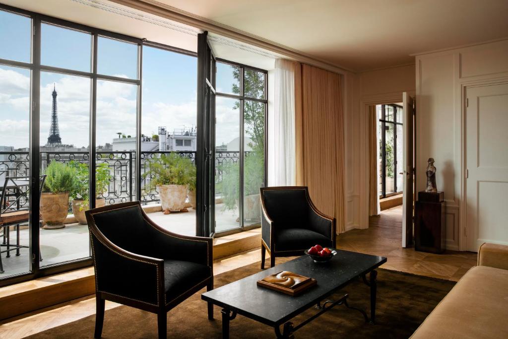 Hotel Balzac, Paris Review | The Hotel Guru