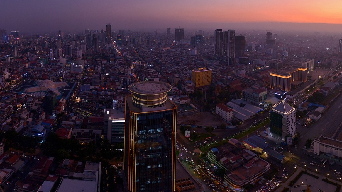 BKK 1 at night