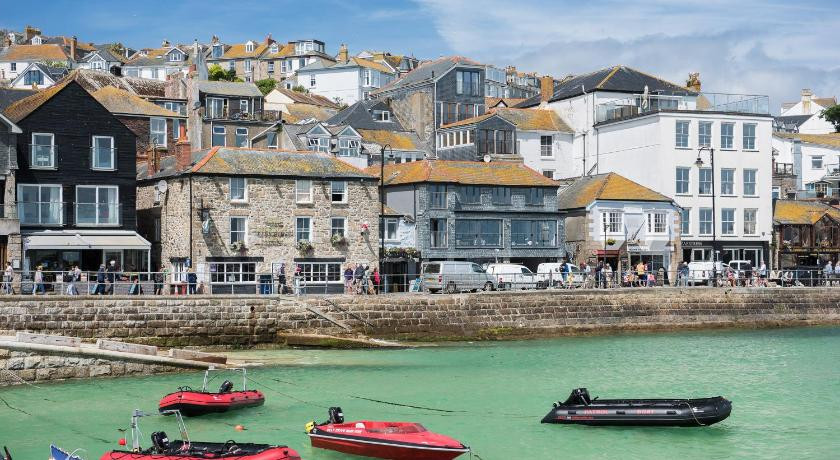 Photo of The Lifeboat Inn, St Ives