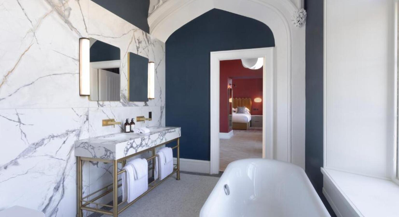 Guest Suite Bathroom