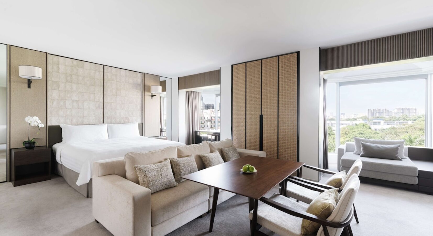 Horizon Club Junior Suite