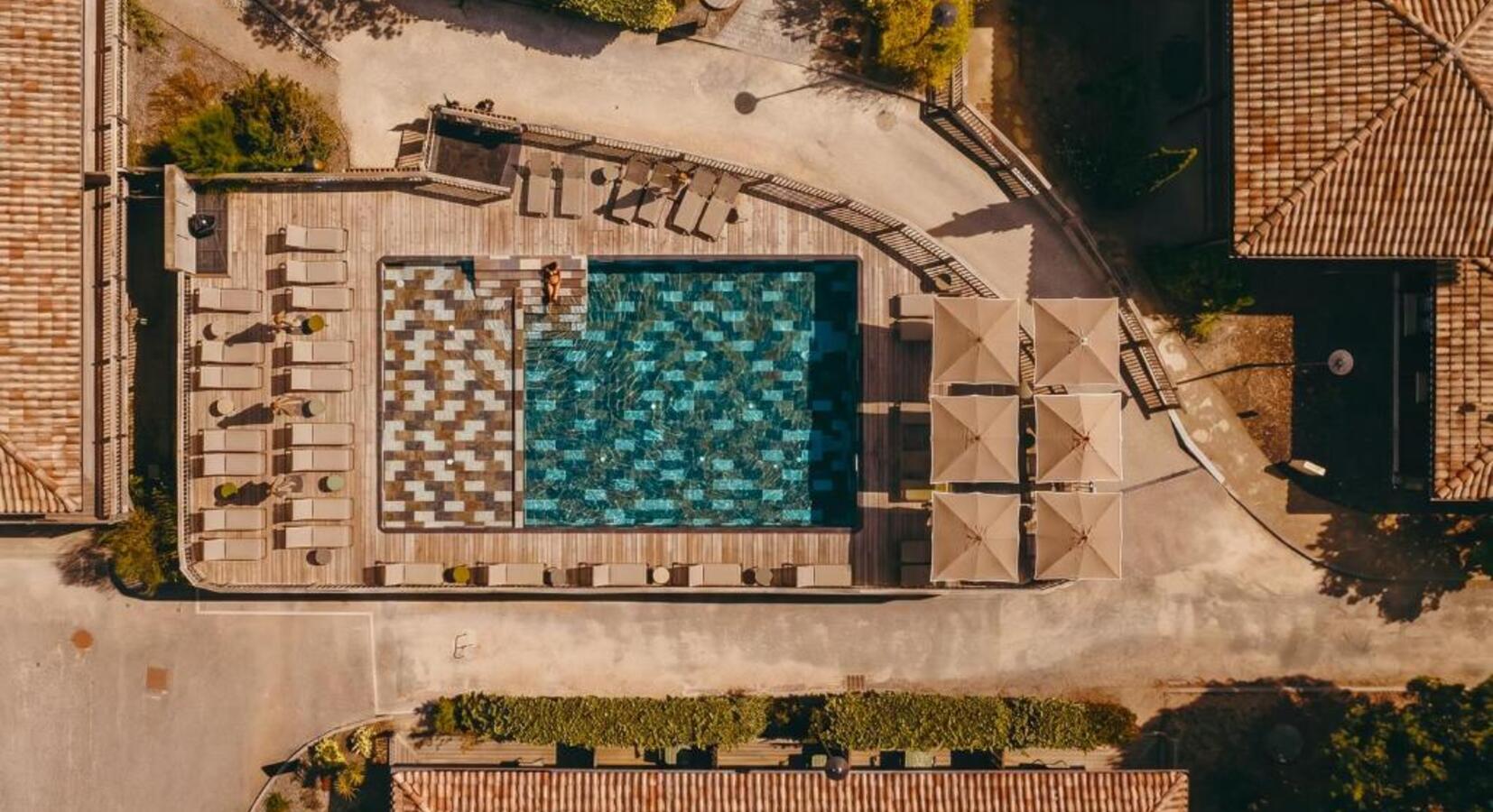 Pool area