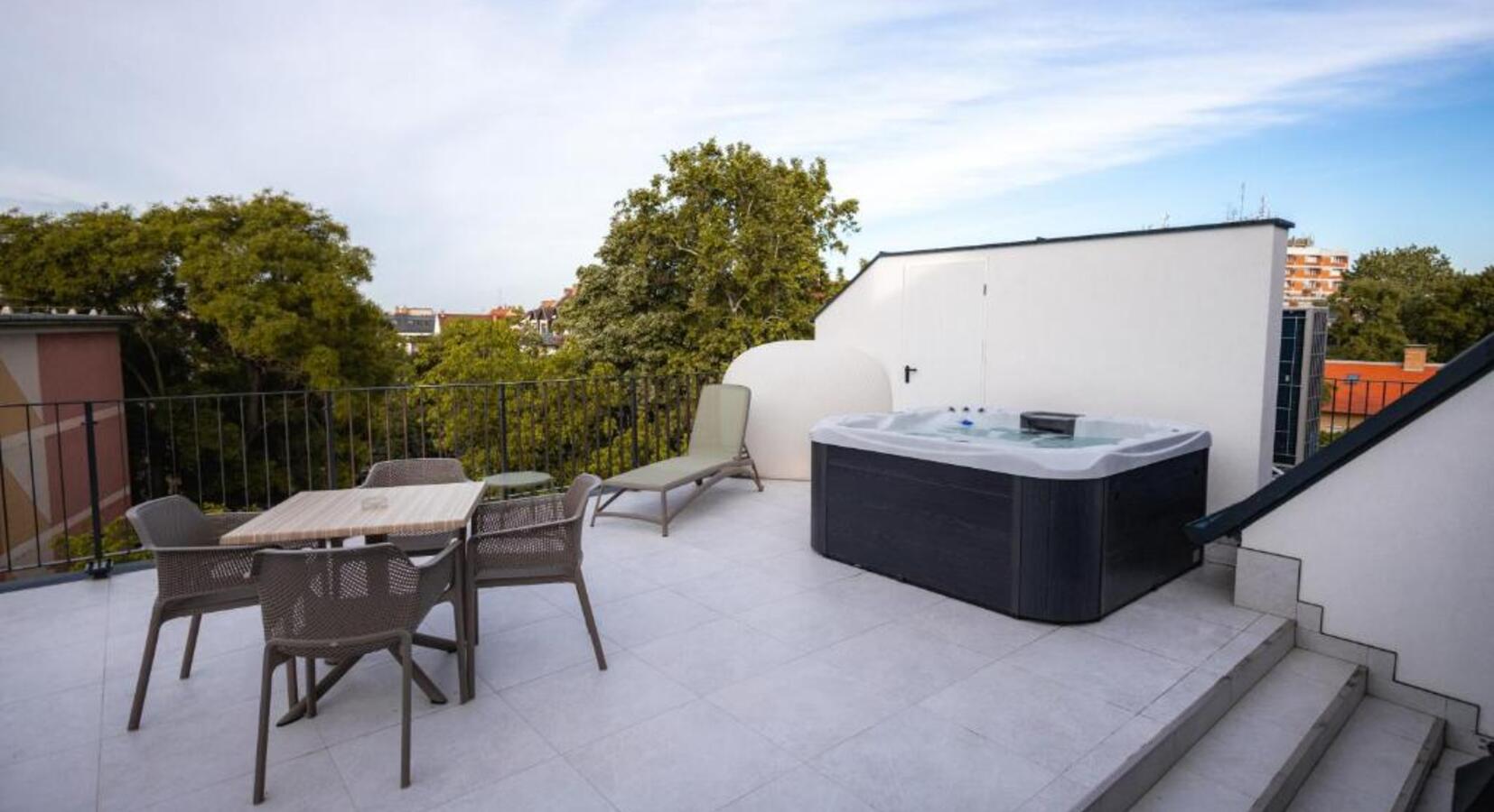 Rooftop hot tub