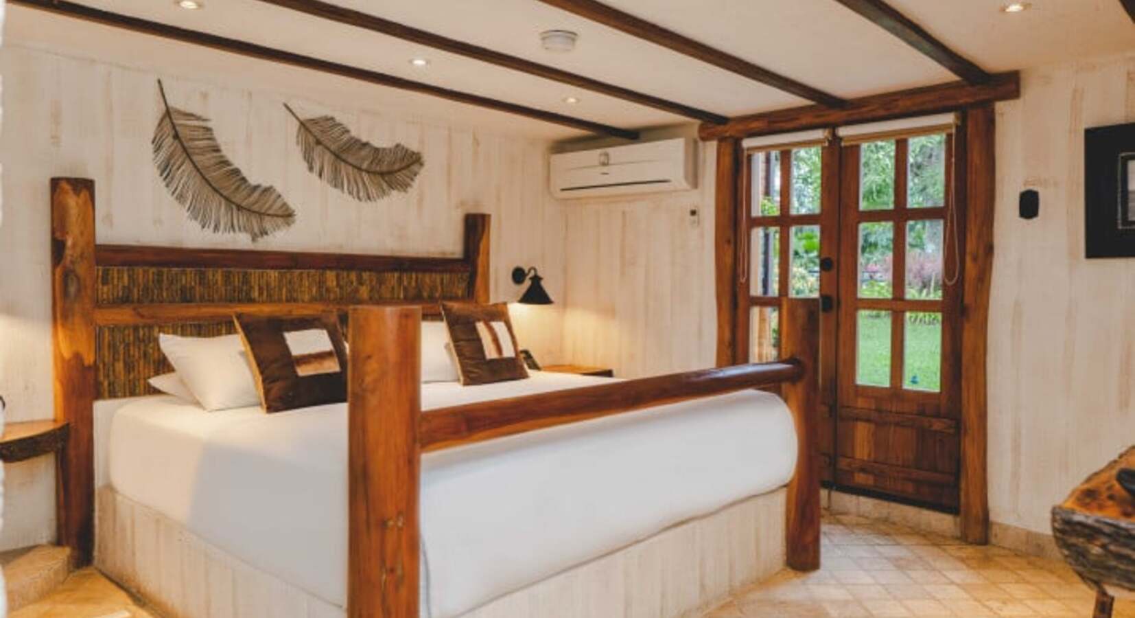 The Heritage Bedroom