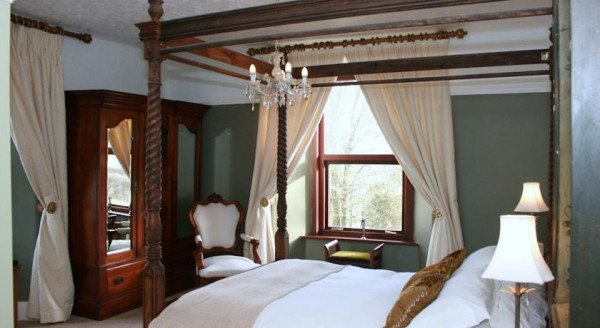 Pendragon Country House