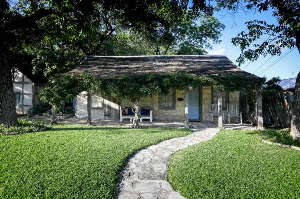 Austin Street Retreat