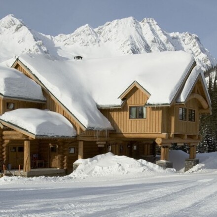 Island Lake Lodge
