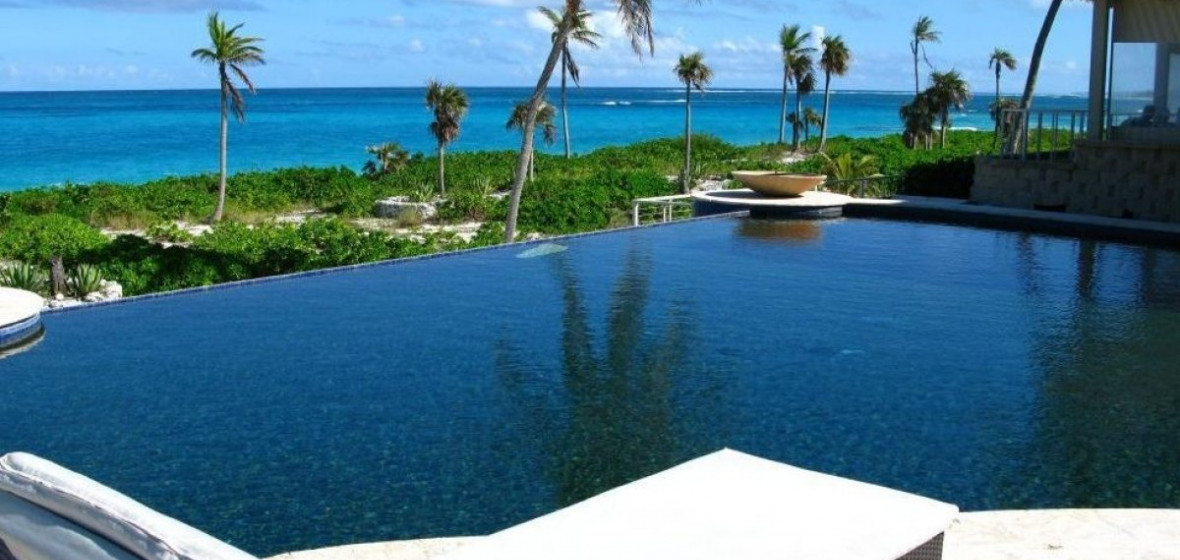 Sky Beach Club, Bahamas Review | The Hotel Guru