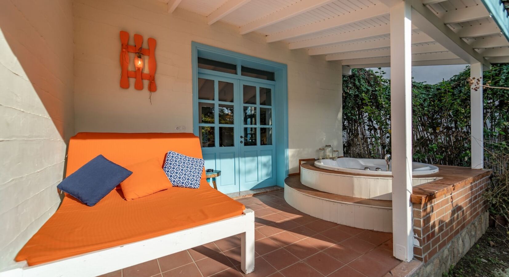 Superior Double with outdoor whirlpool tub