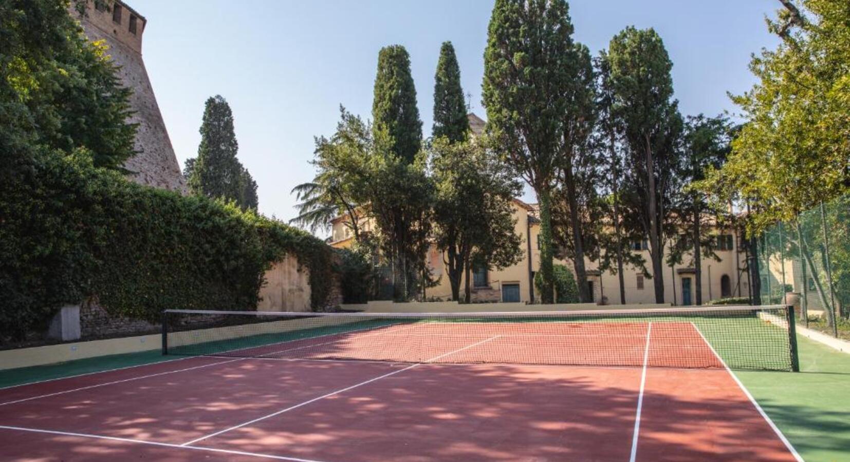 Tennis court
