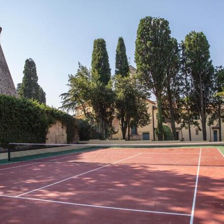 Tennis court