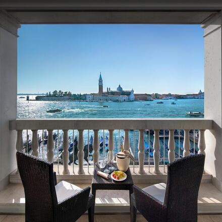 20 Venice Hotels with a View