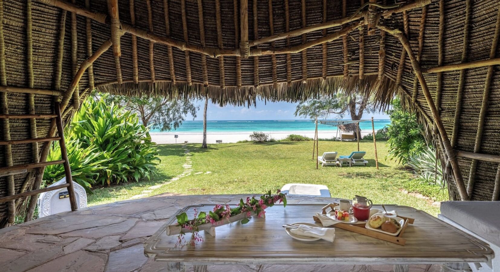 Beachside Guest Room Detail