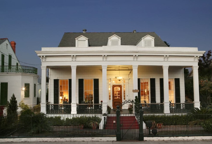 Ashton's B&B