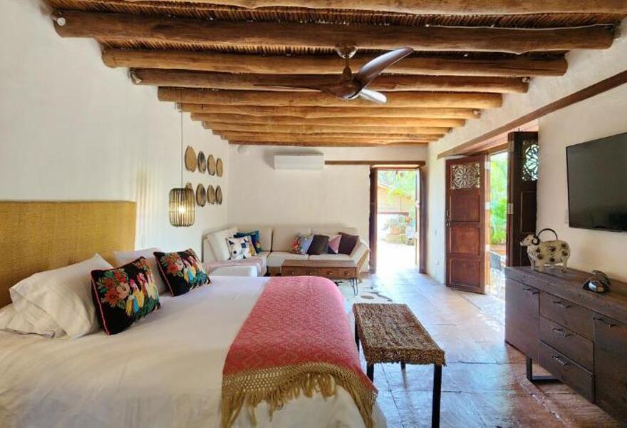 Casa Yahri