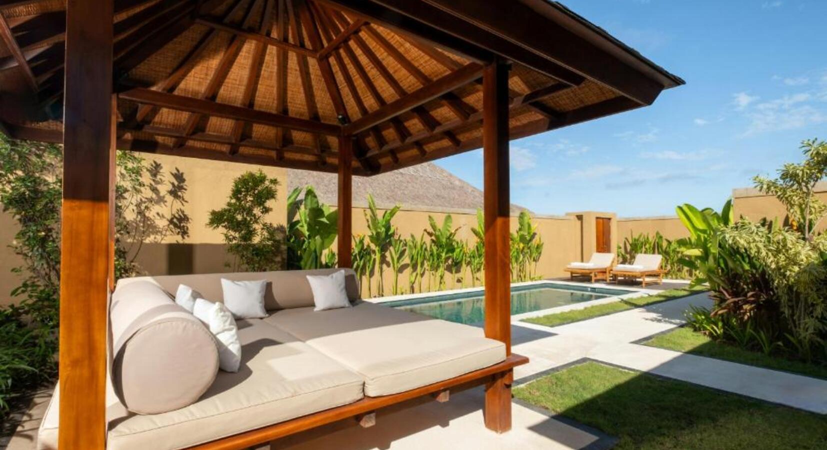 Private pool area