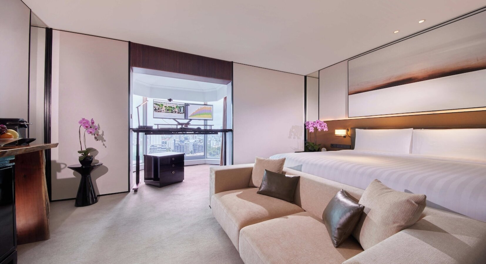Horizon Club Business Room