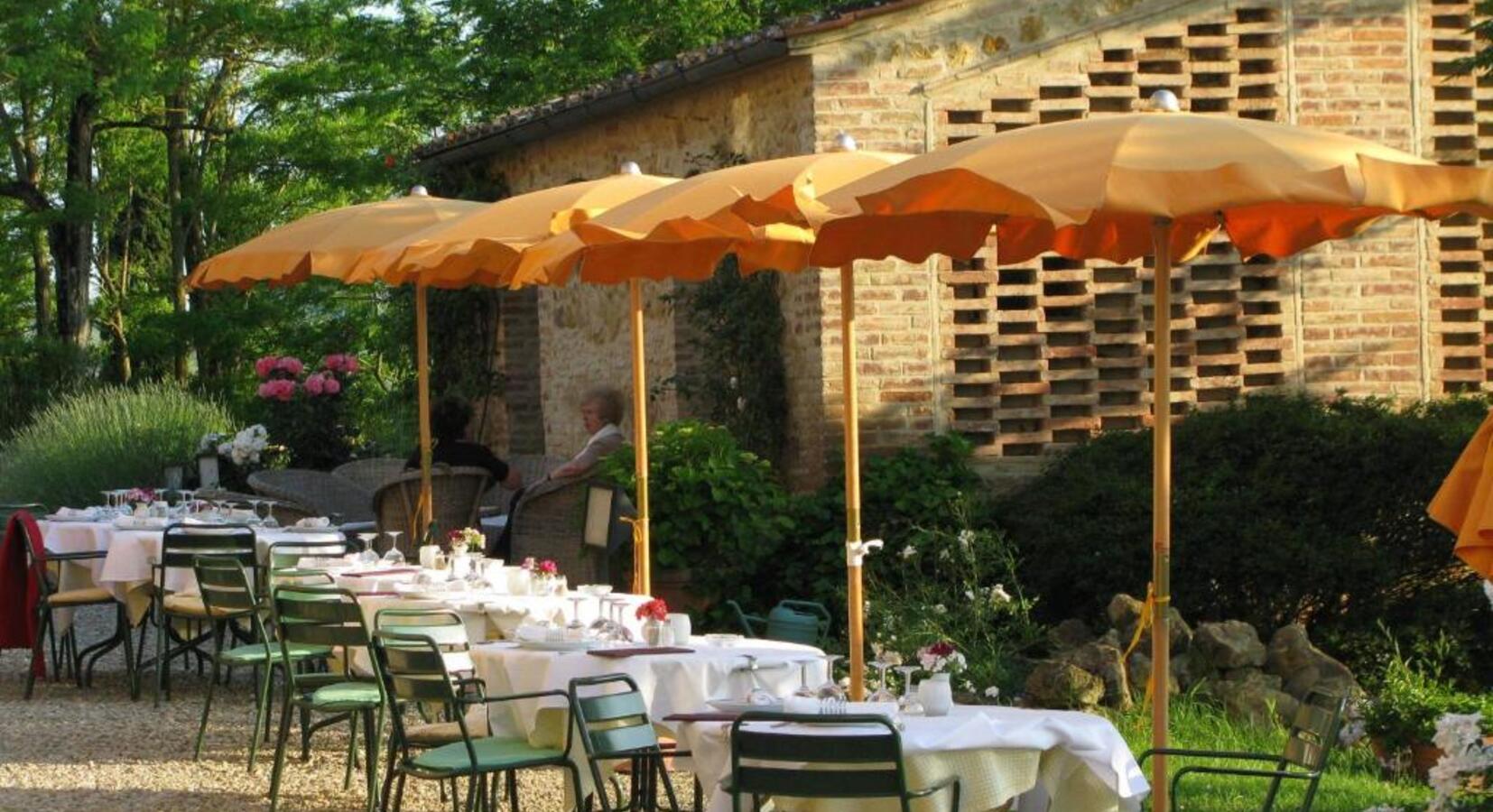 Al Fresco Dining