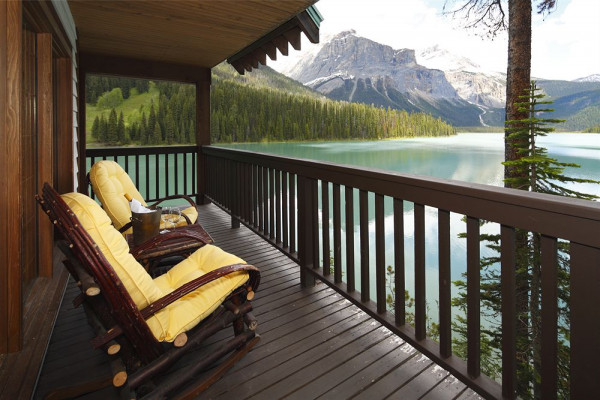 Emerald Lake Lodge