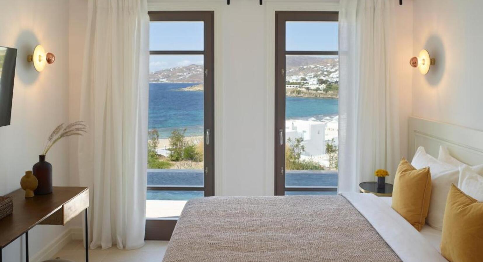 Suite with private pool 