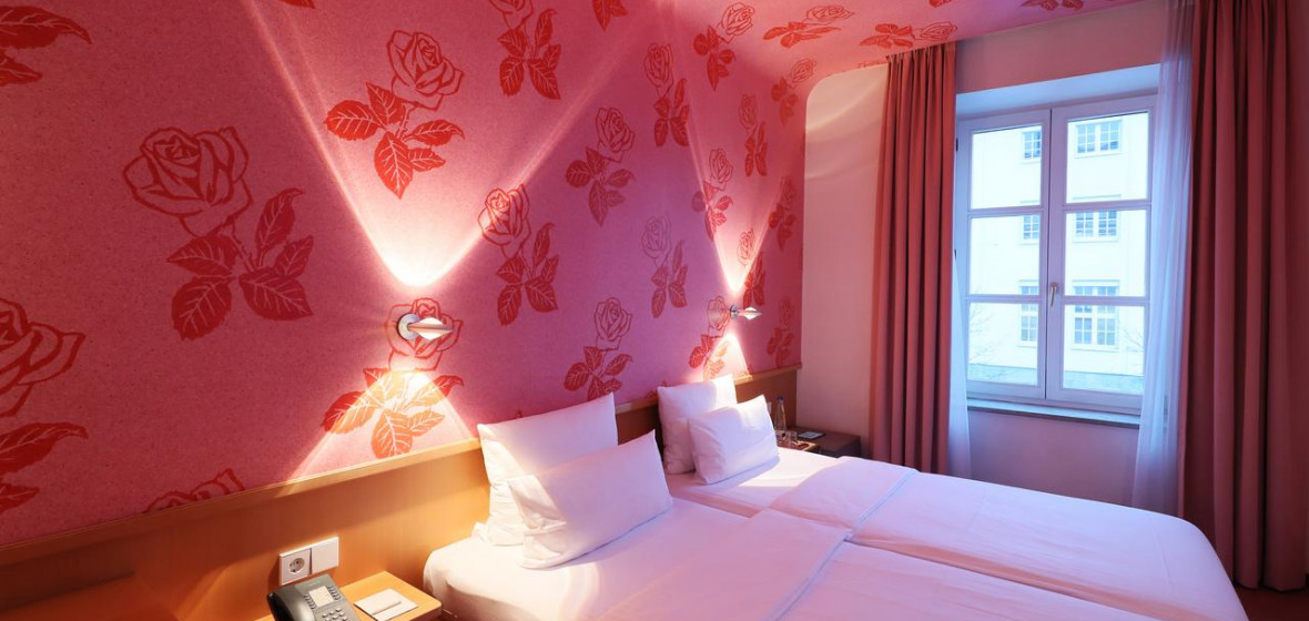 Hotel Stadt Rosenheim, Munich, Germany. Expert reviews and highlights