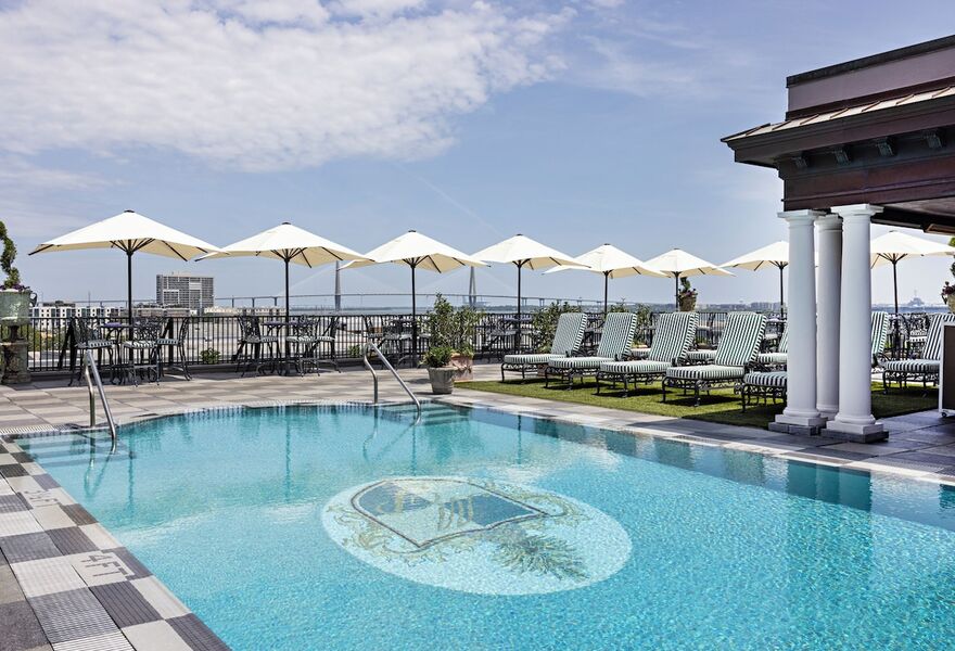 Market Pavilion Hotel