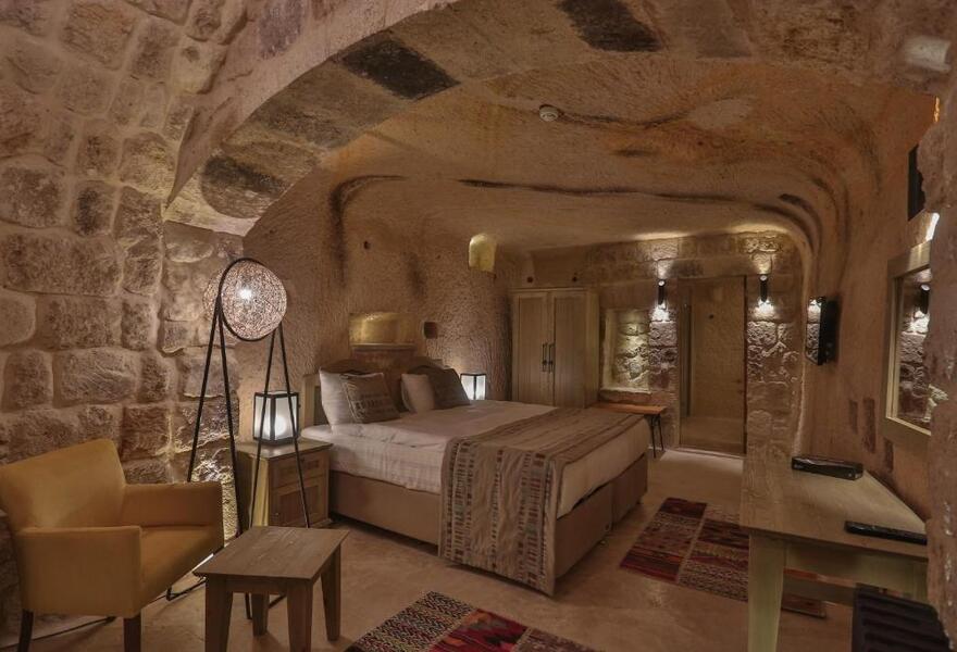Acropolis Cave Suites