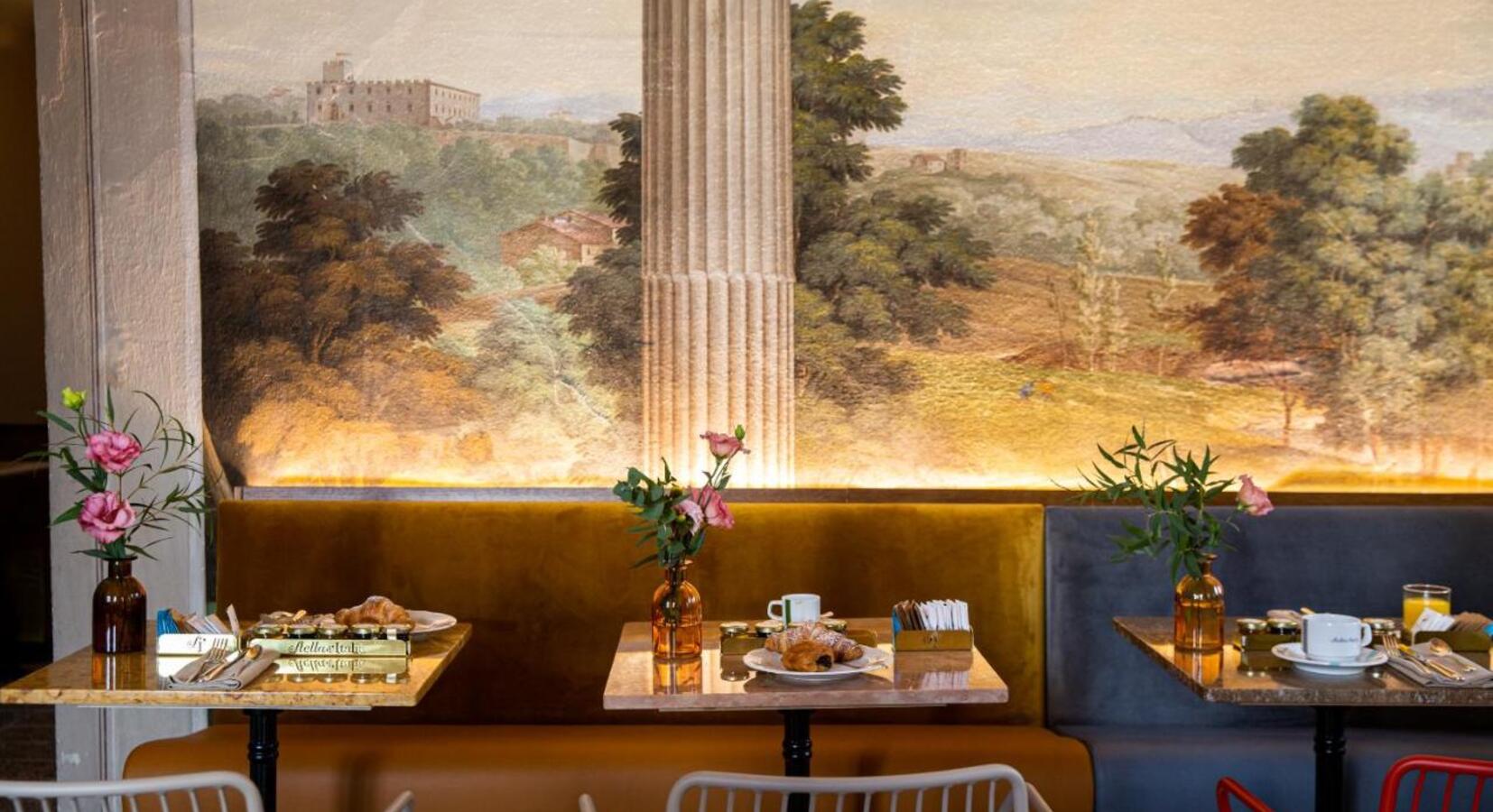 Breakfast Room