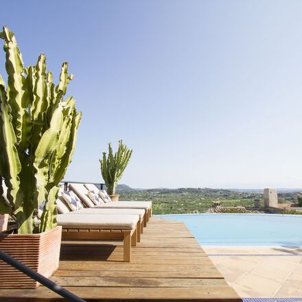 Can Cota Suites