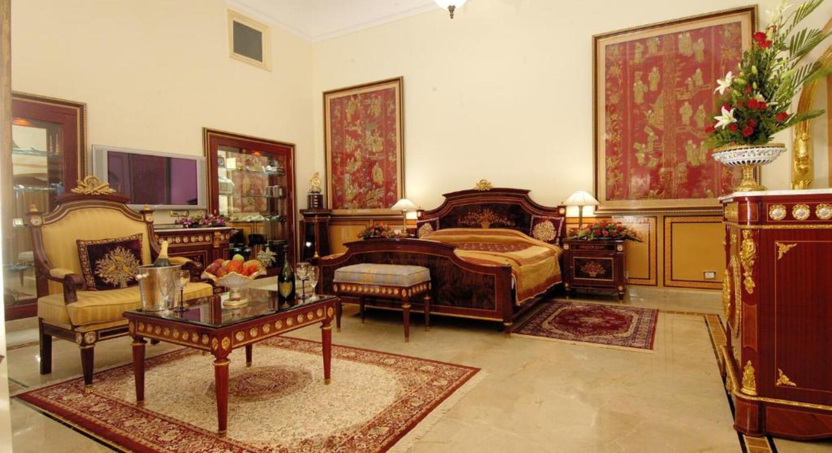 Traditional Double Bedroom 