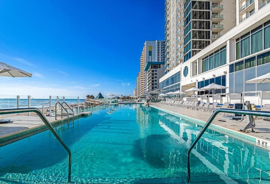 Daytona Grande Oceanfront Resort