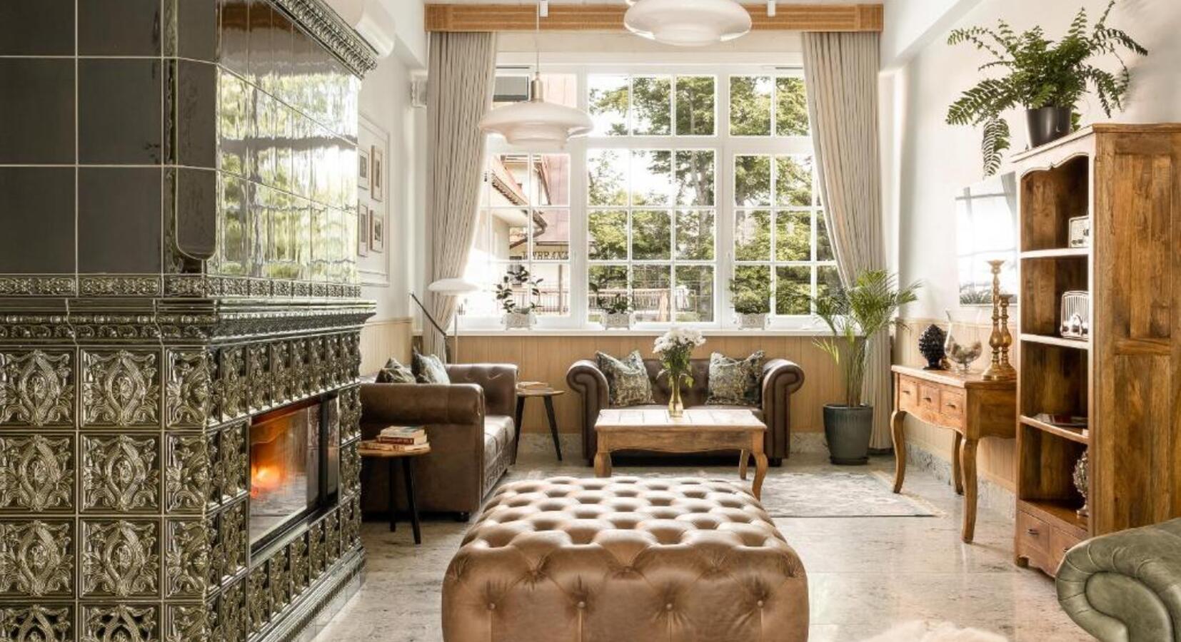 Apartment sitting room