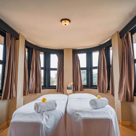 Couples' Massage Room 