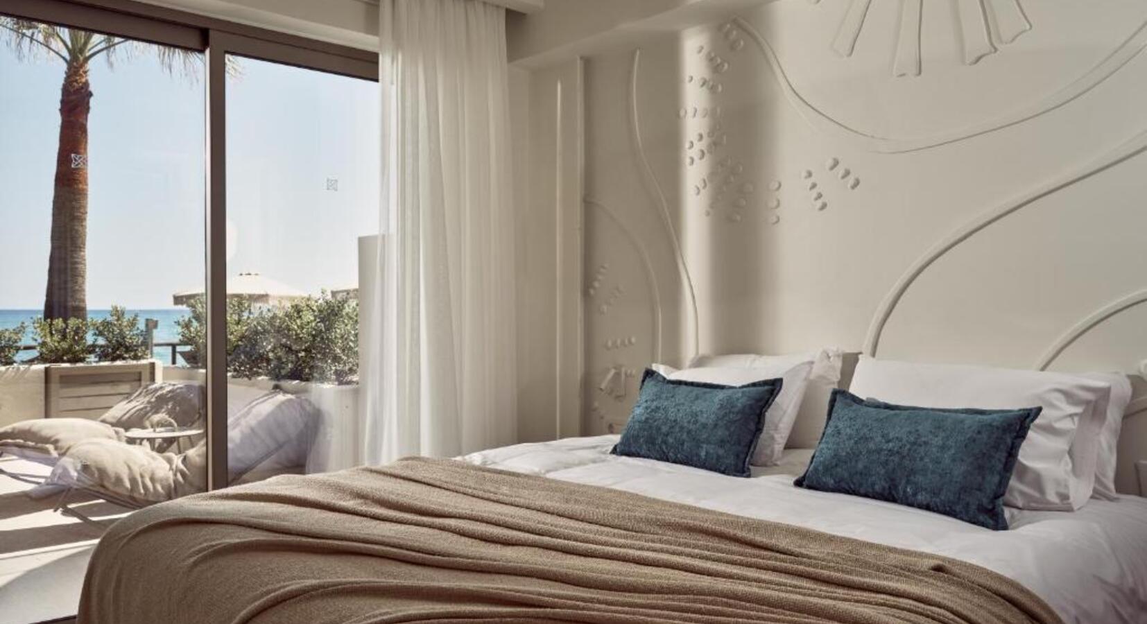 Junior Suite with Outdoor Tub