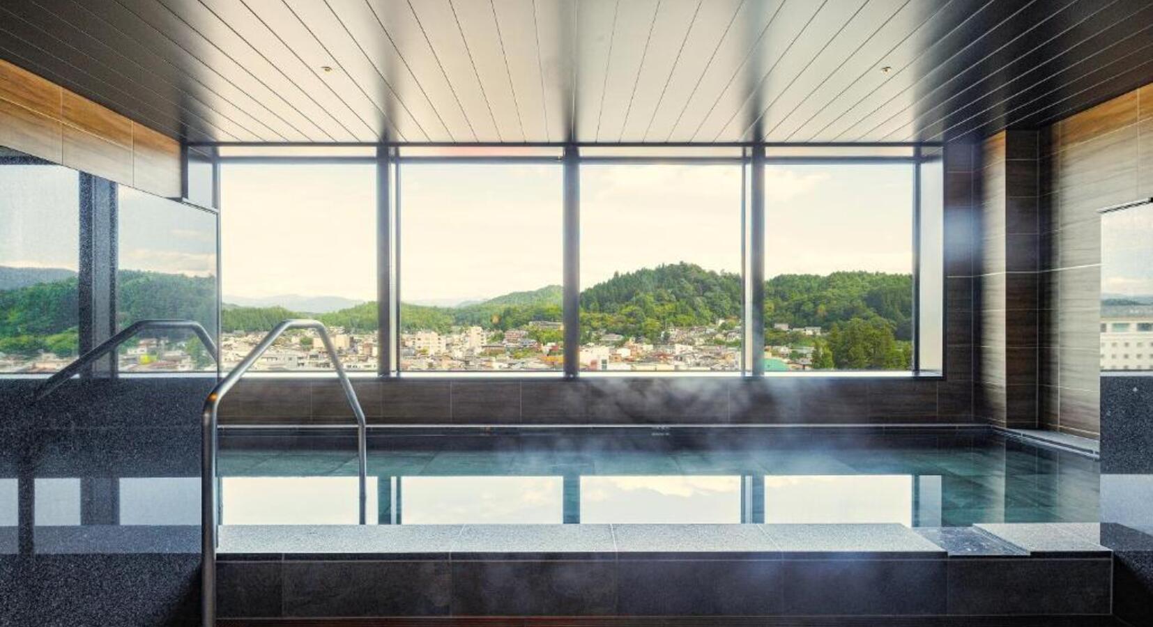 Open air bath