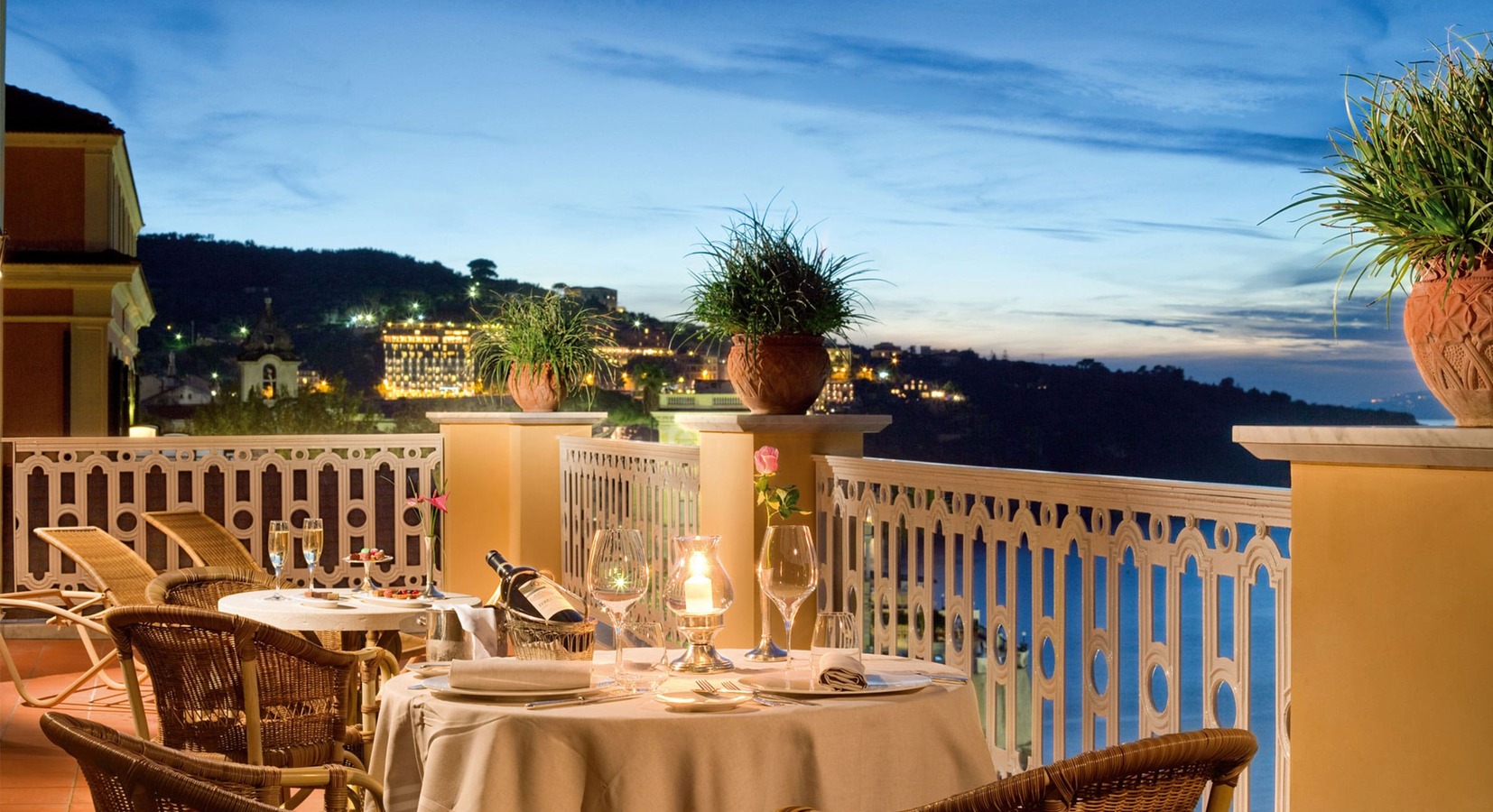 Al Fresco Dining