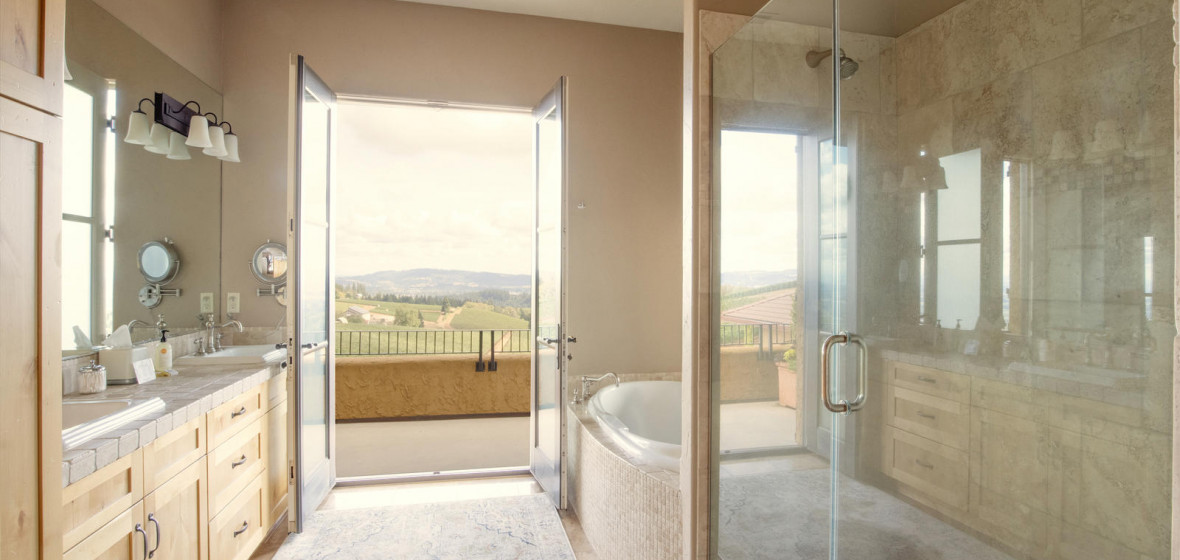 Black Walnut Inn & Vineyard, Dundee, OR Review | The Hotel Guru