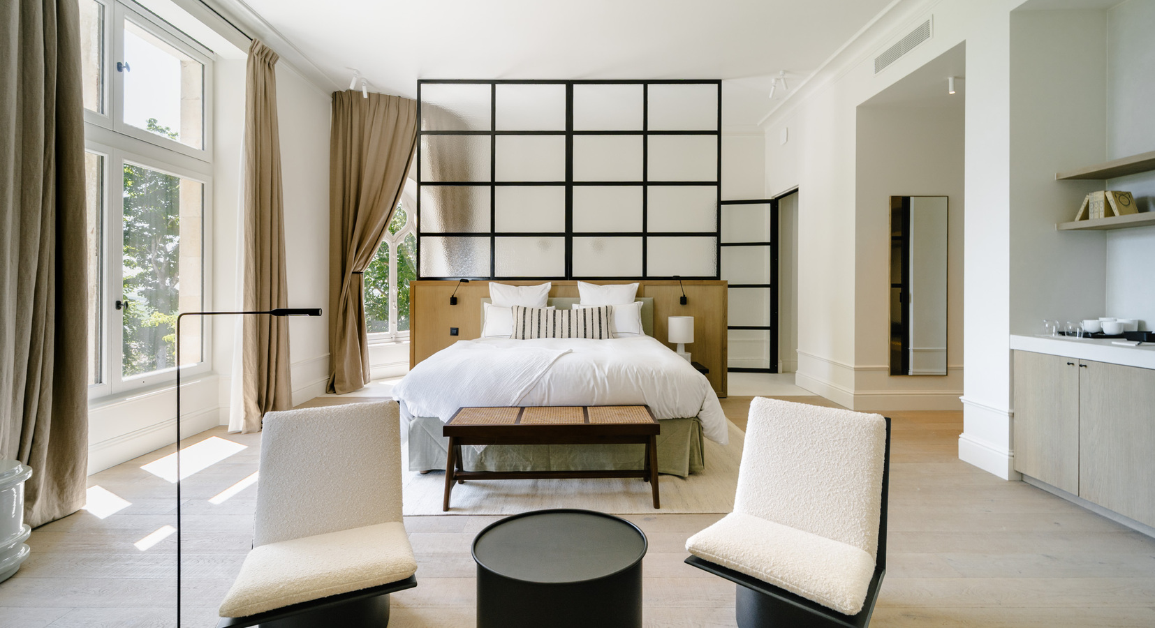 Signature Suite