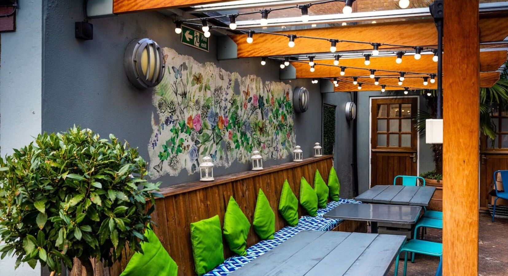 Outdoor Seating