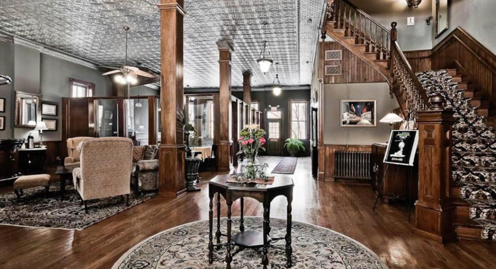 Photo of The New Orleans Hotel